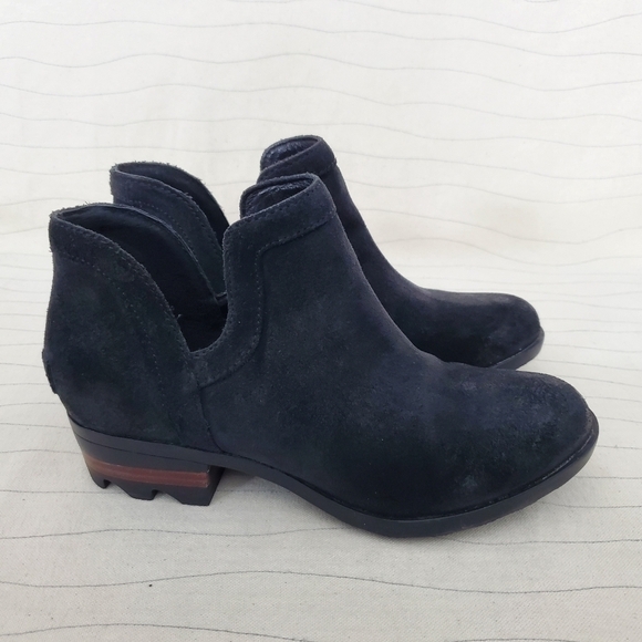 Sorel Boots Womens Lolla Cut Out Ankle Booties Black Suede NL3379-010 Size 7 - Picture 1 of 10